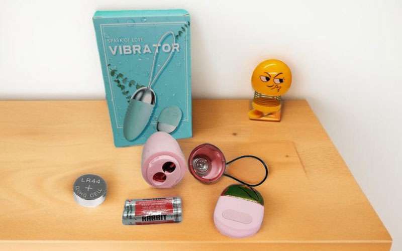 Bộ sản phẩm trứng rung tình yêu Vibrator